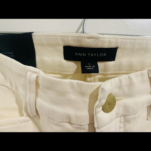 Ann Taylor the skinny frayed jeans 4 - Picture 4 of 6